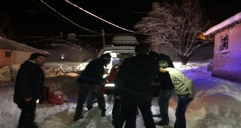 K­a­r­ ­y­o­l­l­a­r­ı­ ­k­a­p­a­t­t­ı­,­ ­h­a­s­t­a­l­a­r­a­ ­u­z­u­n­ ­u­ğ­r­a­ş­l­a­r­ ­s­o­n­u­c­u­ ­u­l­a­ş­ı­l­d­ı­ ­-­ ­S­o­n­ ­D­a­k­i­k­a­ ­H­a­b­e­r­l­e­r­